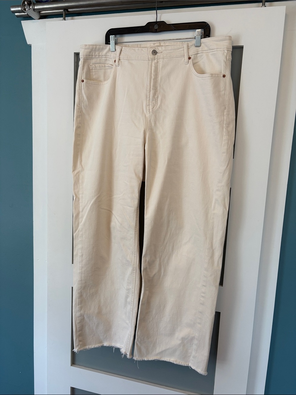 Old Navy Cream Wide Leg Jeans